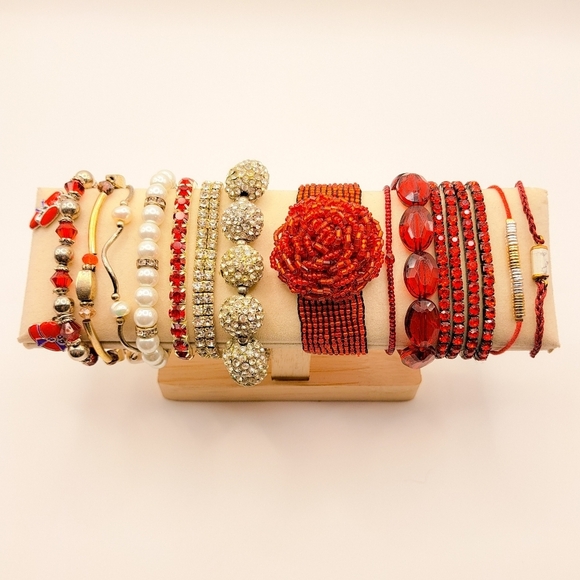 Lot Of Dazzling Ruby Red Stretch Bracelets - Picture 3 of 6